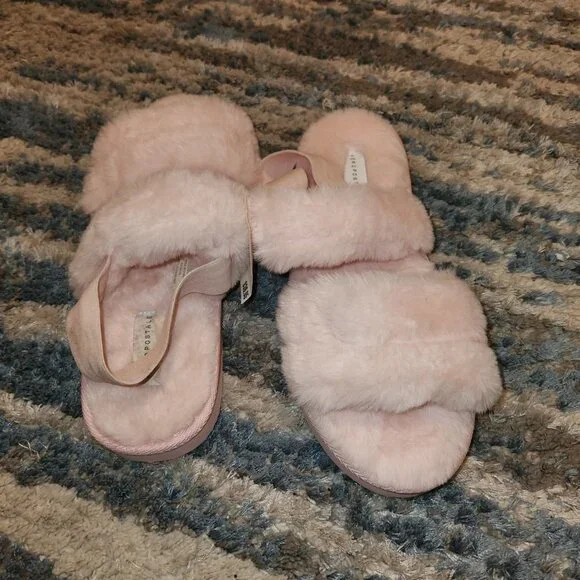 Aeropostale Plush Slippers || sz10 || NWT - Picture 5 of 7